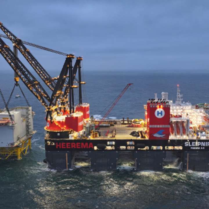 Milestone reached as final HVDC substation platform installed at Dogger ...