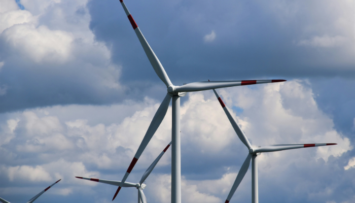 Wind power cuts £104bn from UK's energy bills, study finds TGS 4C | 4C ...